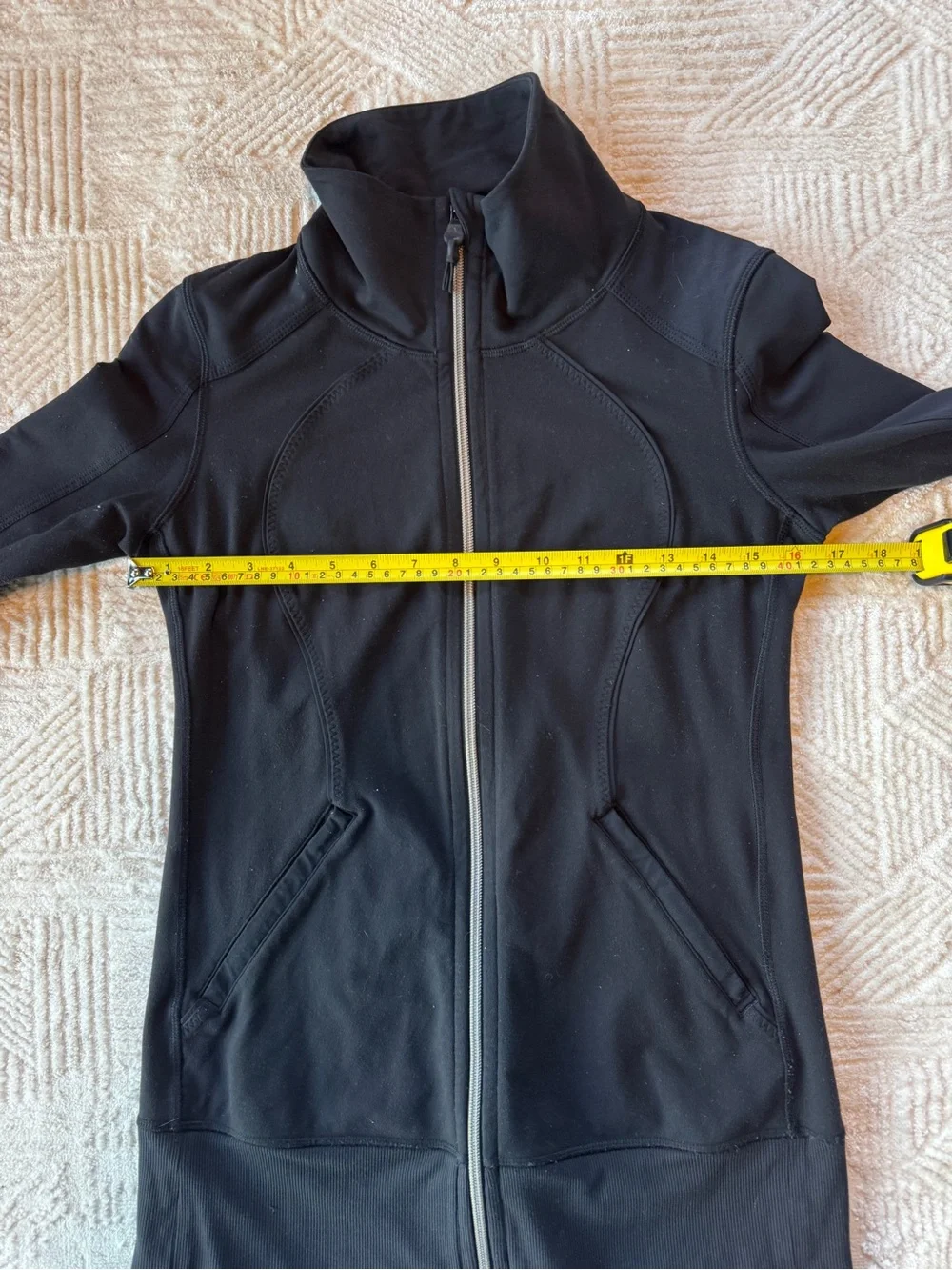 Lululemon Black Define Jacket Full Zip Luon Size 8 Activewear Yoga